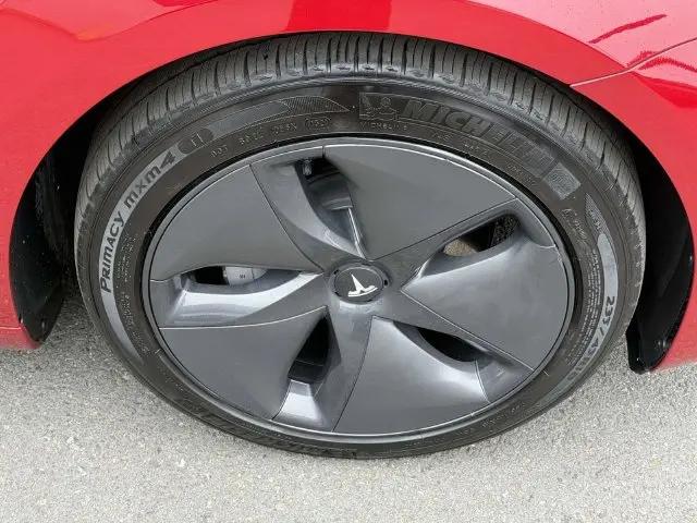 2018 Tesla Model 3 Performance