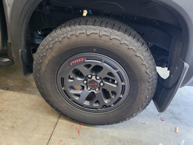 2025 Nissan Frontier Crew Cab PRO-4X 4x4