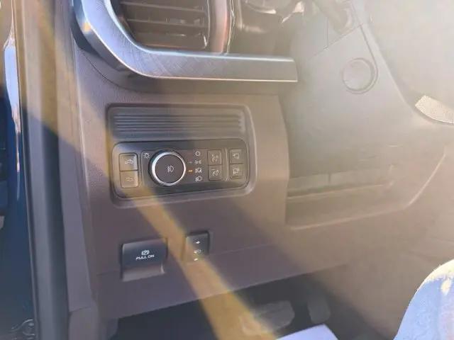 2027 Ford F-350 King Ranch