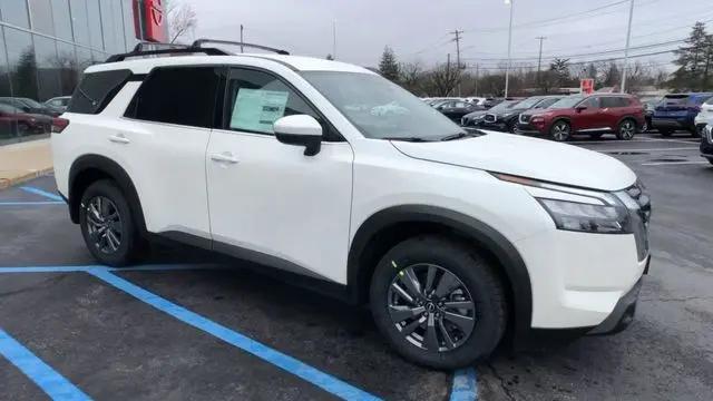 2024 Nissan Pathfinder SV 4WD