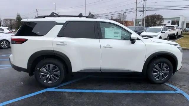2024 Nissan Pathfinder SV 4WD