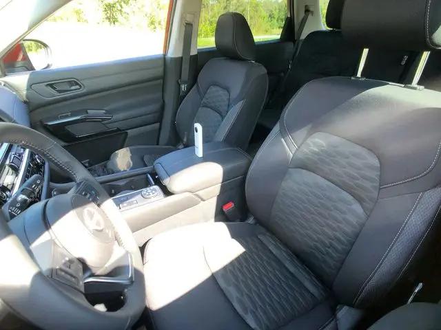 2024 Nissan Pathfinder SV 4WD