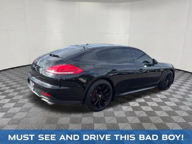 2015 Porsche Panamera 4