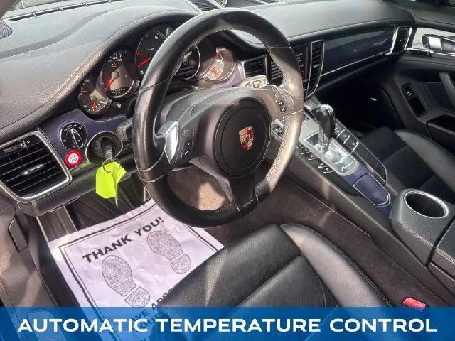 2015 Porsche Panamera 4