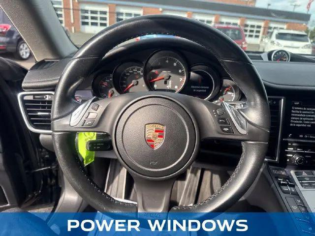 2015 Porsche Panamera 4
