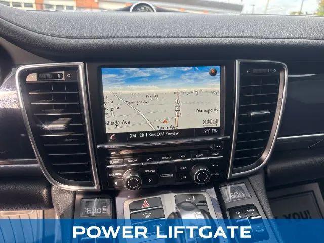 2015 Porsche Panamera 4