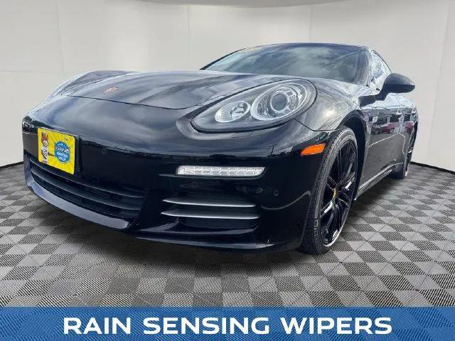 2015 Porsche Panamera 4