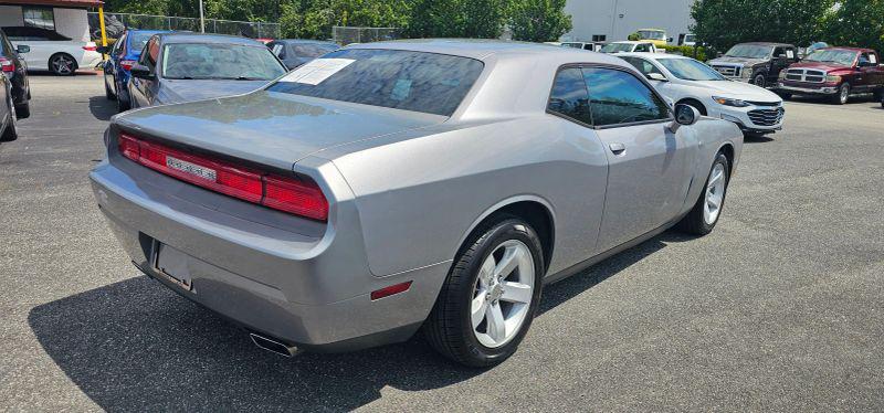 2014 Dodge Challenger SXT