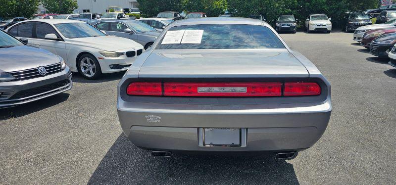 2014 Dodge Challenger SXT