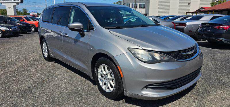 2017 Chrysler Pacifica LX