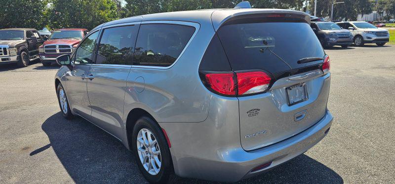 2017 Chrysler Pacifica LX