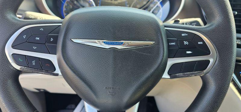 2017 Chrysler Pacifica LX