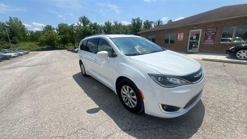2018 Chrysler Pacifica Touring L Plus