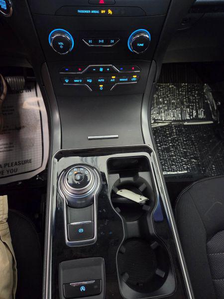 2020 Ford Edge SE