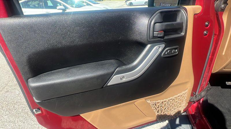 2013 Jeep Wrangler Sahara