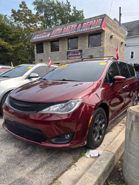 2018 Chrysler Pacifica Touring L Plus for sale in Chicago, IL