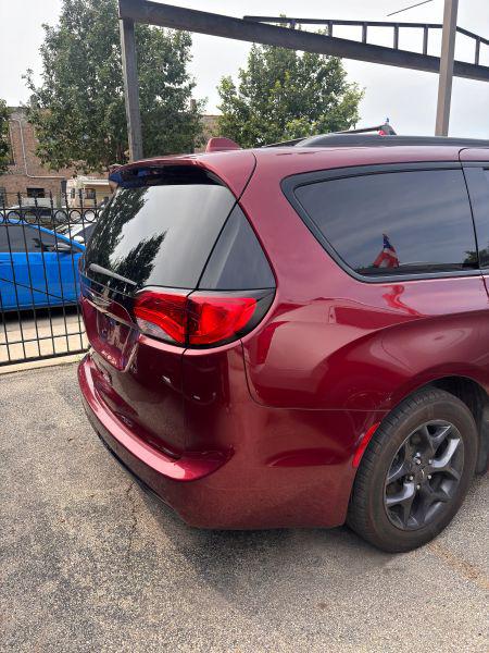 2018 Chrysler Pacifica Touring L Plus