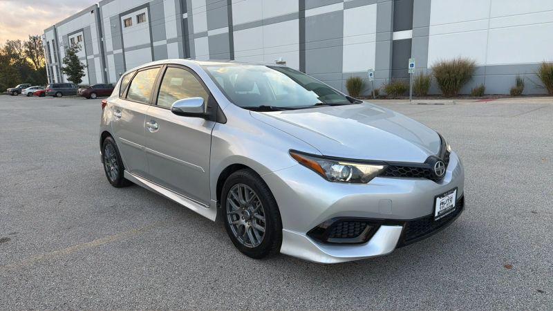 2016 Scion iM Base