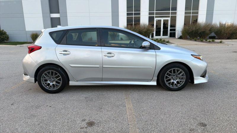 2016 Scion iM Base
