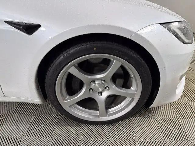 2022 Tesla Model S Plaid Tri Motor All-Wheel Drive