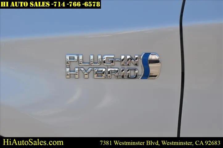 2014 Toyota Prius Plug-In Advanced