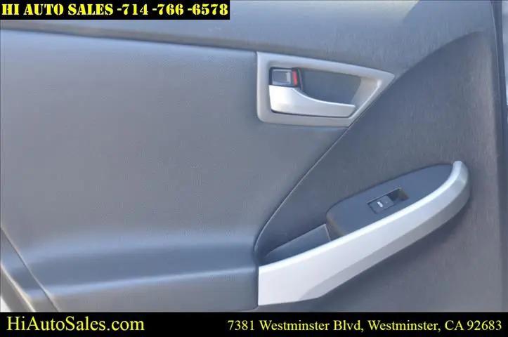 2014 Toyota Prius Plug-In Advanced