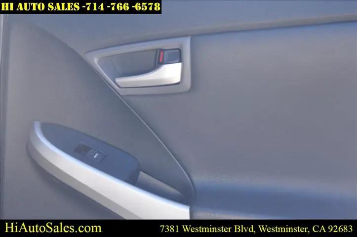 2014 Toyota Prius Plug-In Advanced