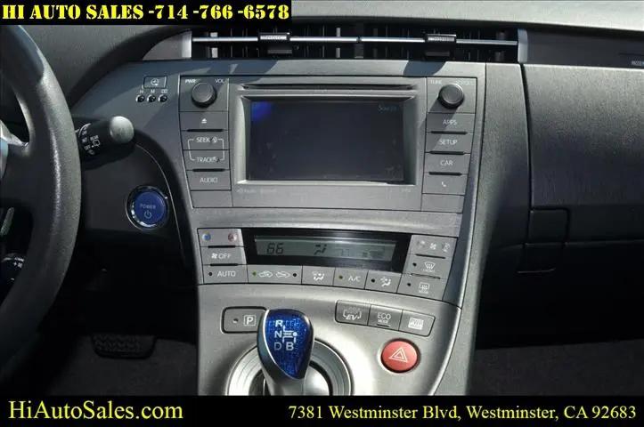 2014 Toyota Prius Plug-In Advanced