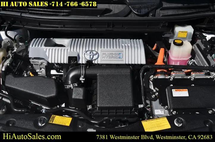 2014 Toyota Prius Plug-In Advanced