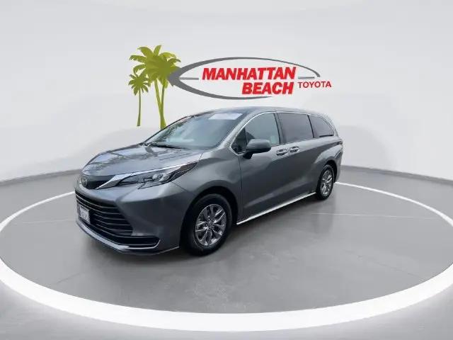 2026 Toyota Sienna LE