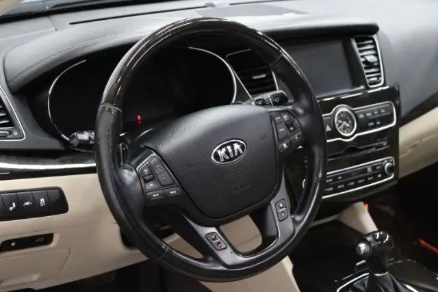 2014 Kia Cadenza Premium