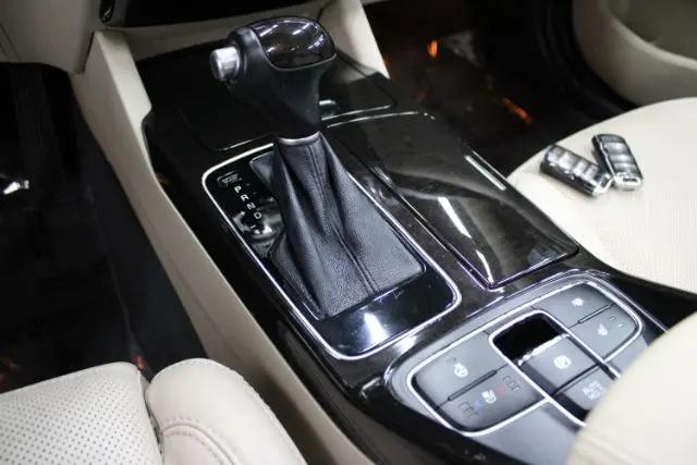 2014 Kia Cadenza Premium