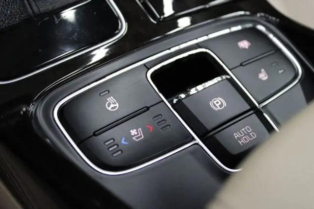 2014 Kia Cadenza Premium