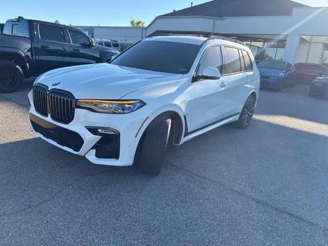2021 BMW X7 M50i