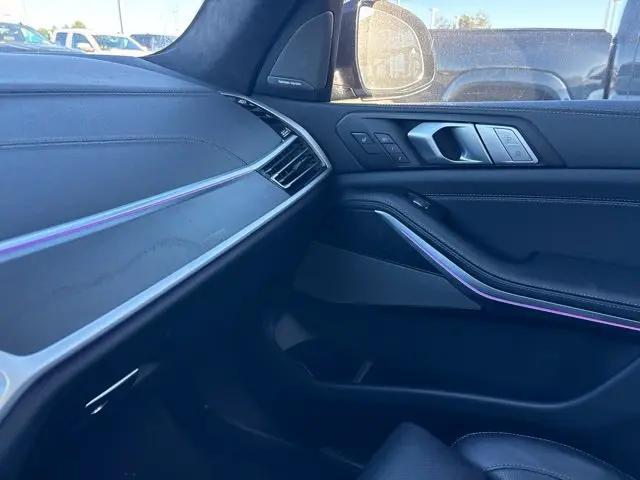 2021 BMW X7 M50i