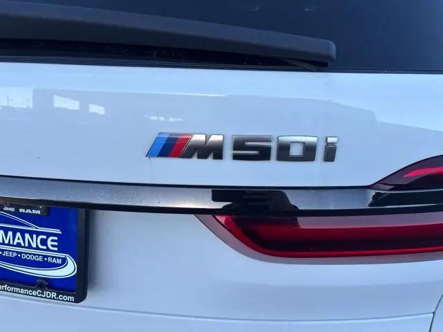 2021 BMW X7 M50i