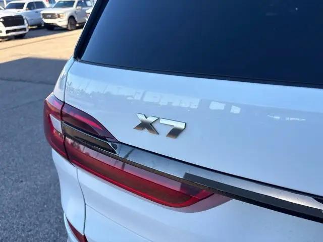 2021 BMW X7 M50i
