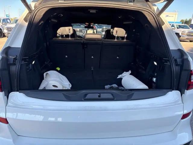 2021 BMW X7 M50i