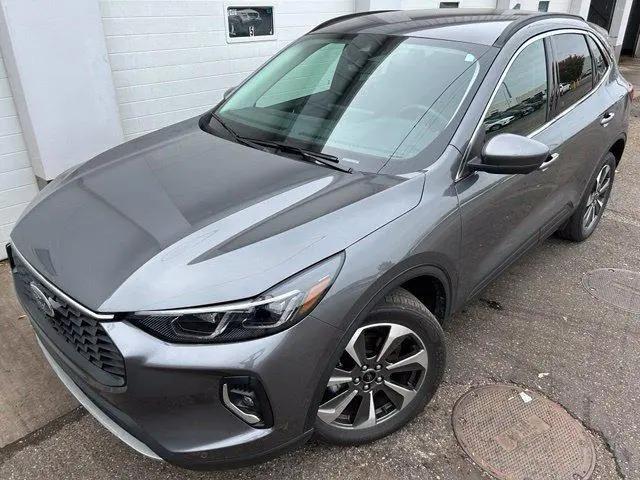 2023 Ford Escape Platinum for sale in Kent, OH