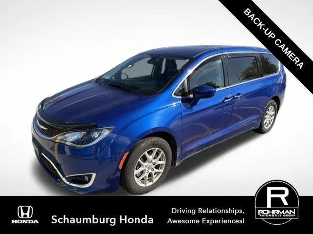 2020 Chrysler Pacifica Touring for sale in Schaumburg, IL