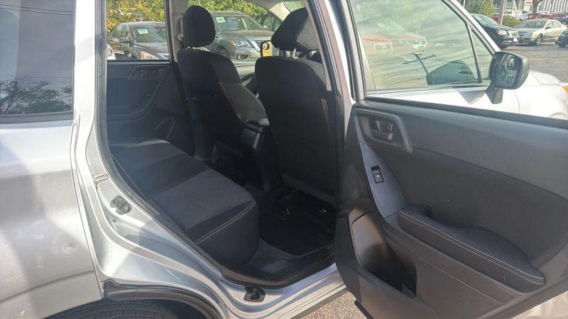 2014 Subaru Forester 2.5i