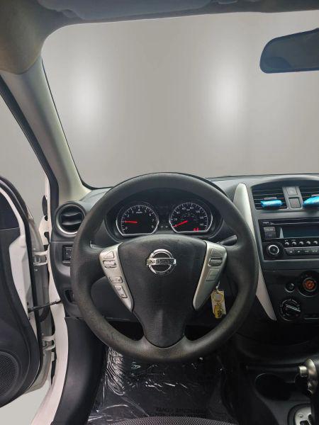 2016 Nissan Versa 1.6 SV