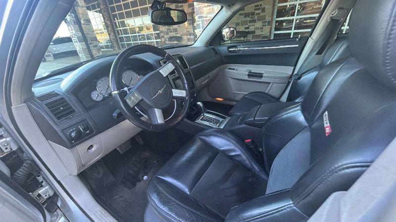 2006 Chrysler 300 SRT8