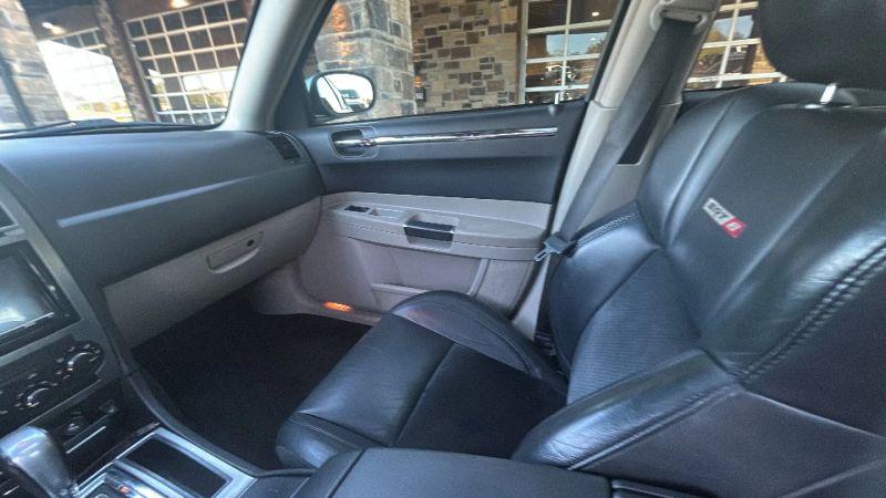 2006 Chrysler 300 SRT8