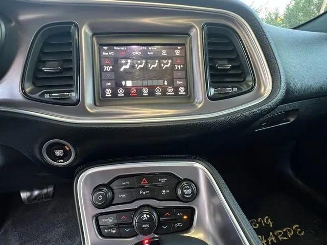2019 Dodge Challenger SXT
