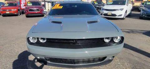 2018 Dodge Challenger SXT Plus
