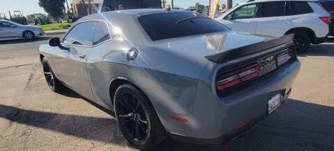 2018 Dodge Challenger SXT Plus