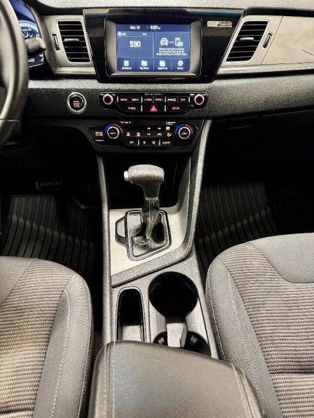 2017 Kia Niro LX