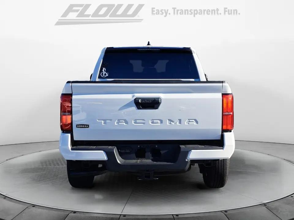2025 Toyota Tacoma SR5 - Photo 8