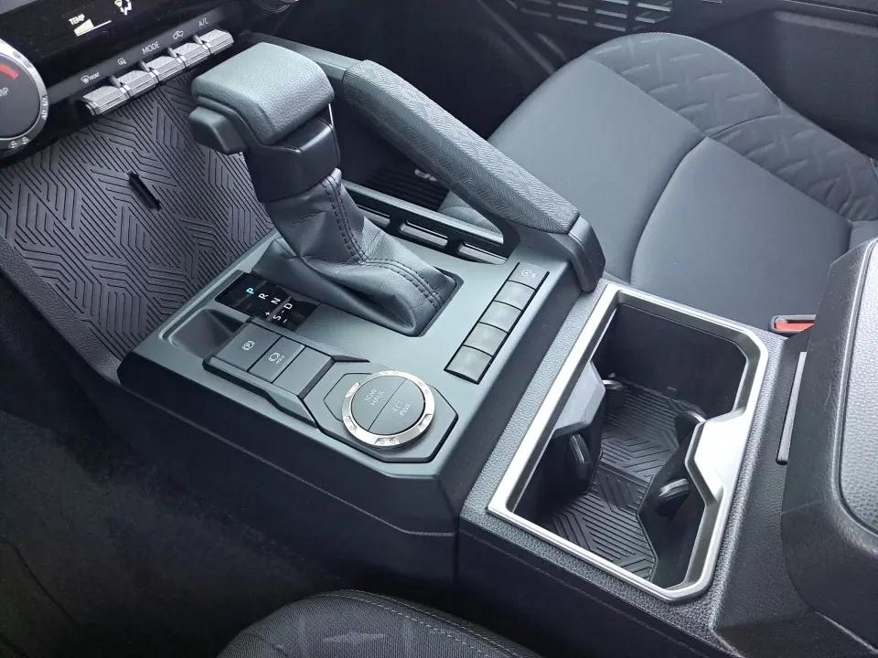 2025 Toyota Tacoma SR5 - Photo 31
